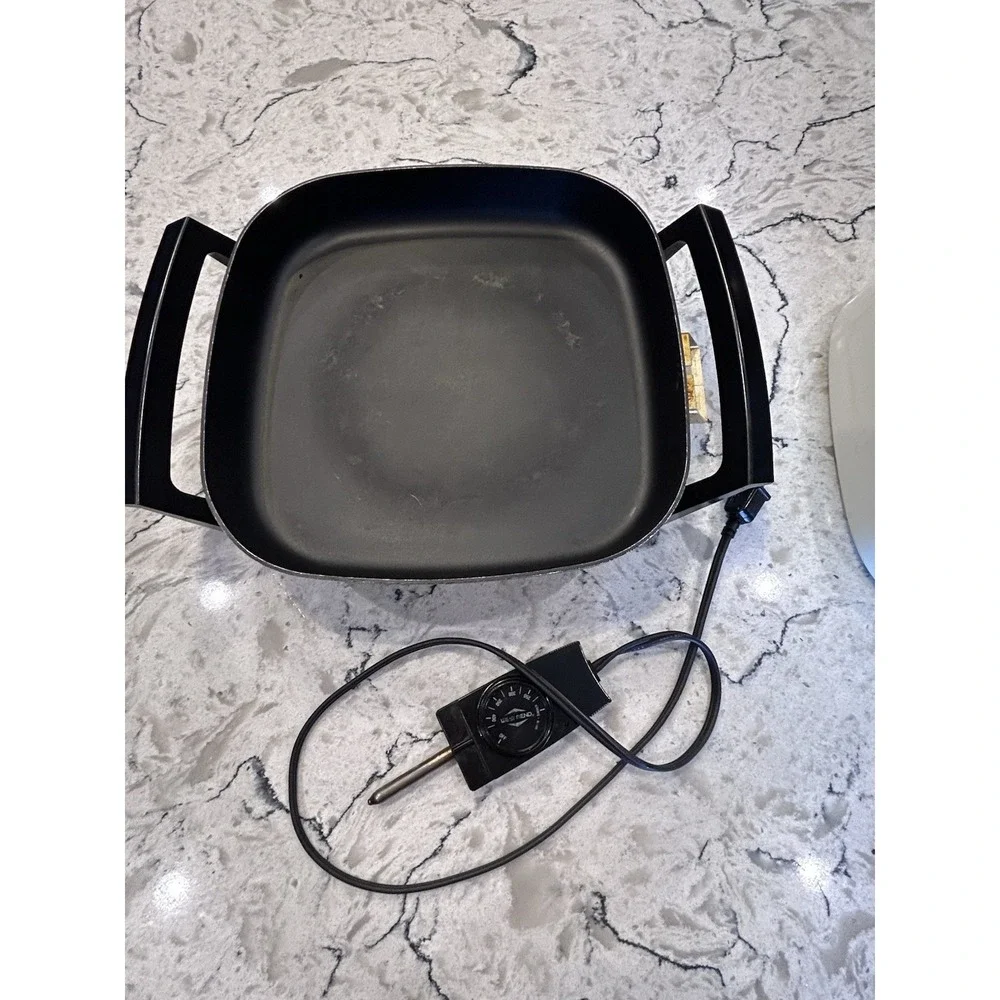 VTG West Bend BLUE FLOWER 72616  Electric Griddle Skillet Fryer‎ Works Great 11